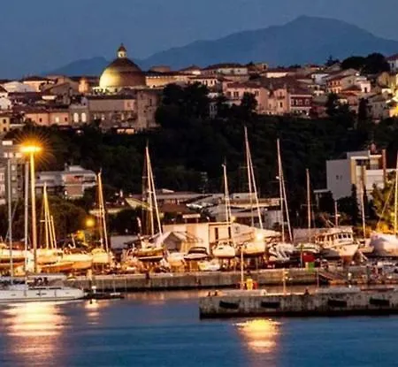 Delle Rose Bed and Breakfast 3*